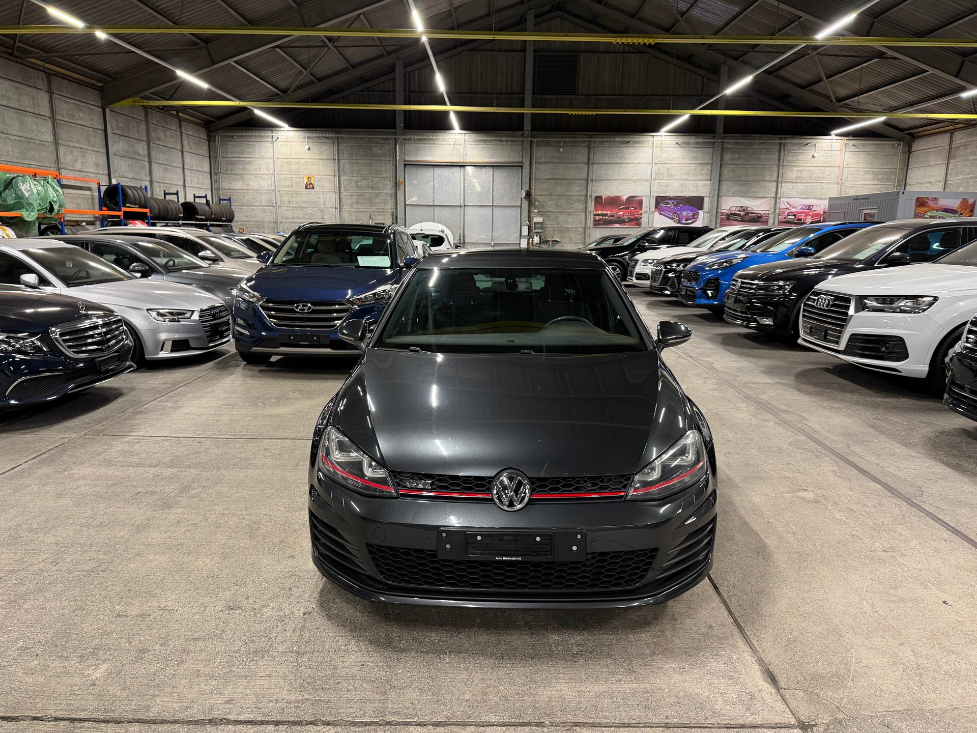 VW Golf 2.0 TSI GTI-image-10