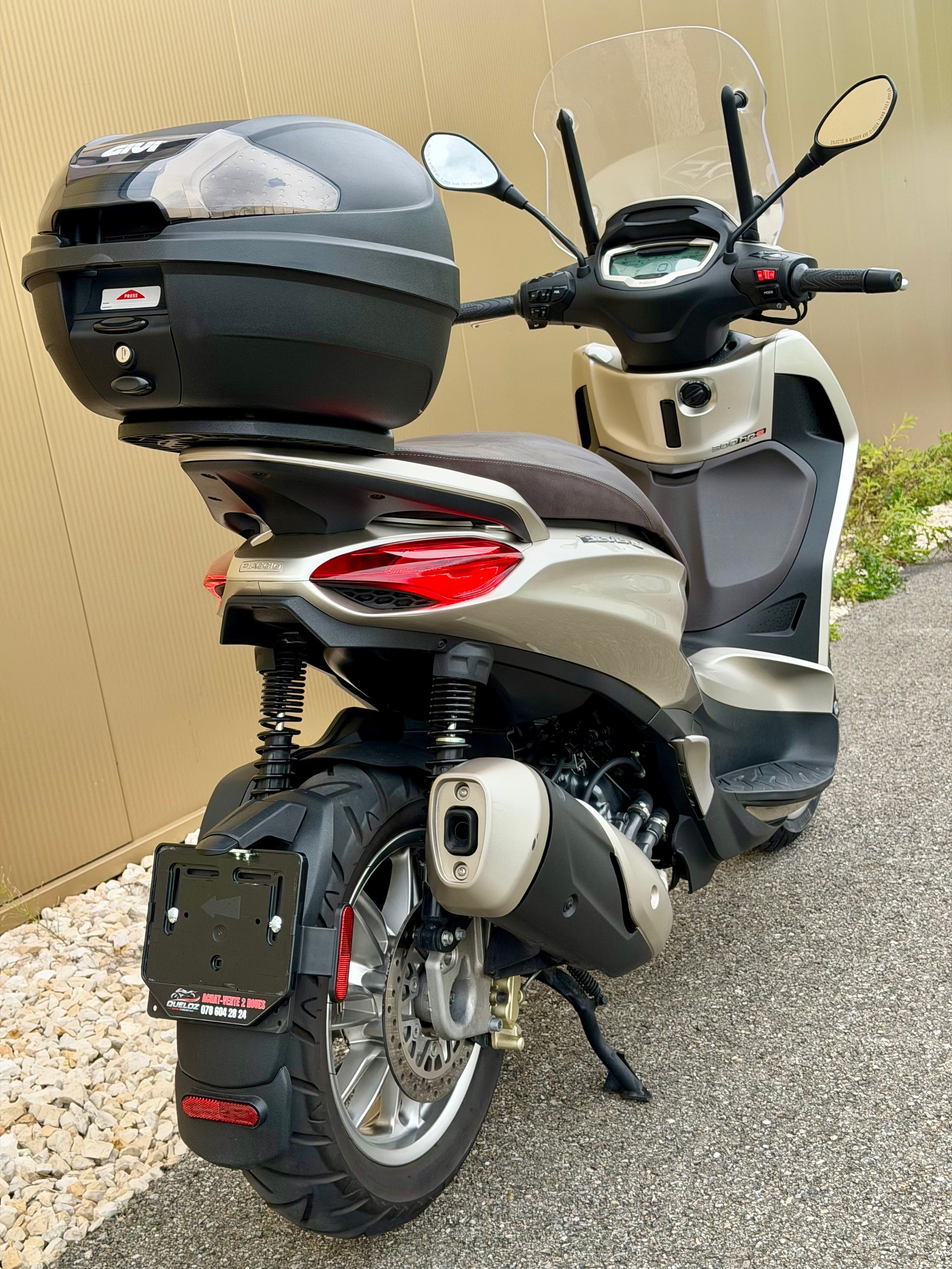 PIAGGIO Beverly 300-image-5