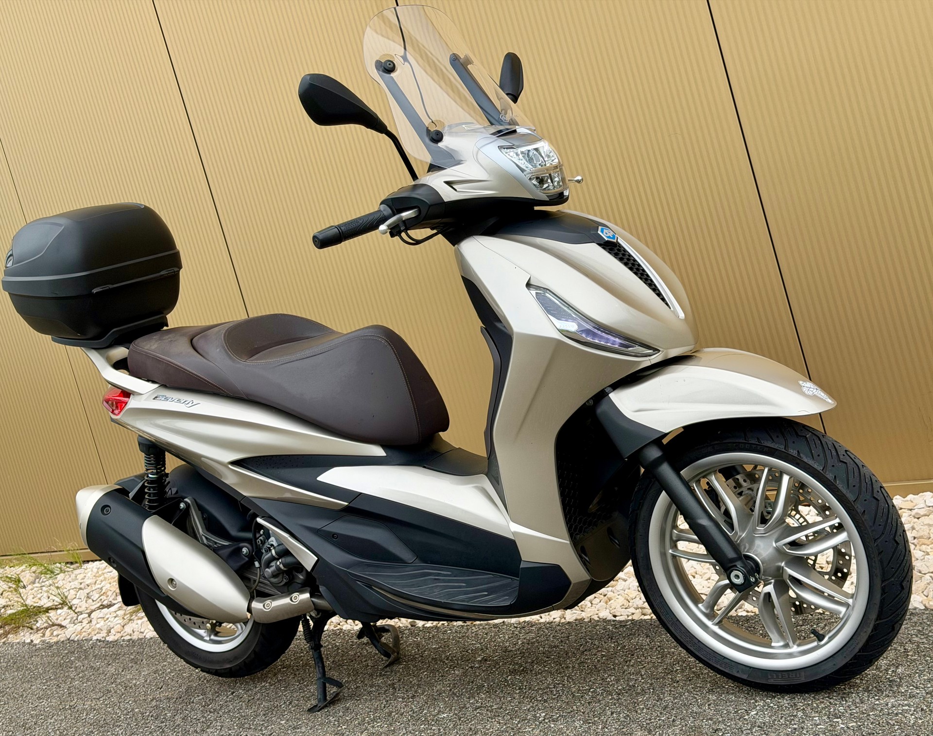 PIAGGIO Beverly 300-image-2