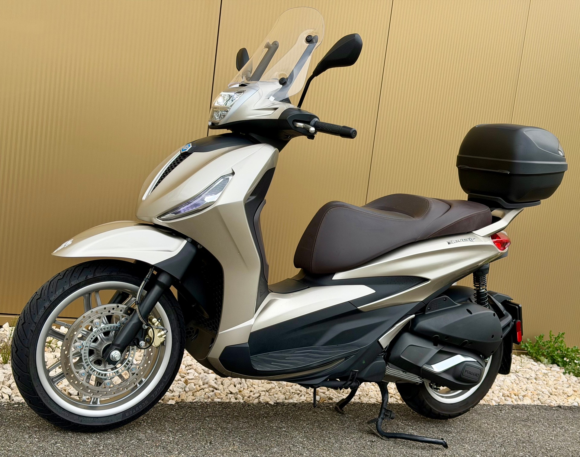 PIAGGIO Beverly 300-image-9