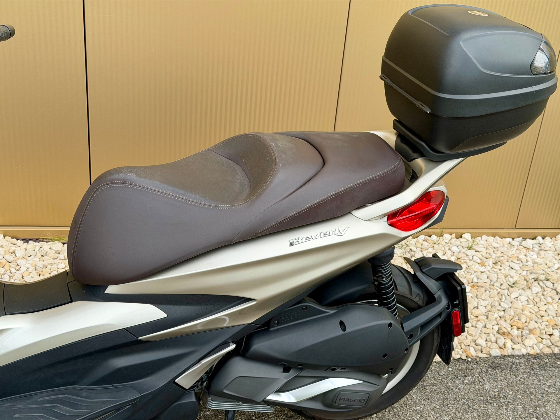 PIAGGIO Beverly 300-image-14