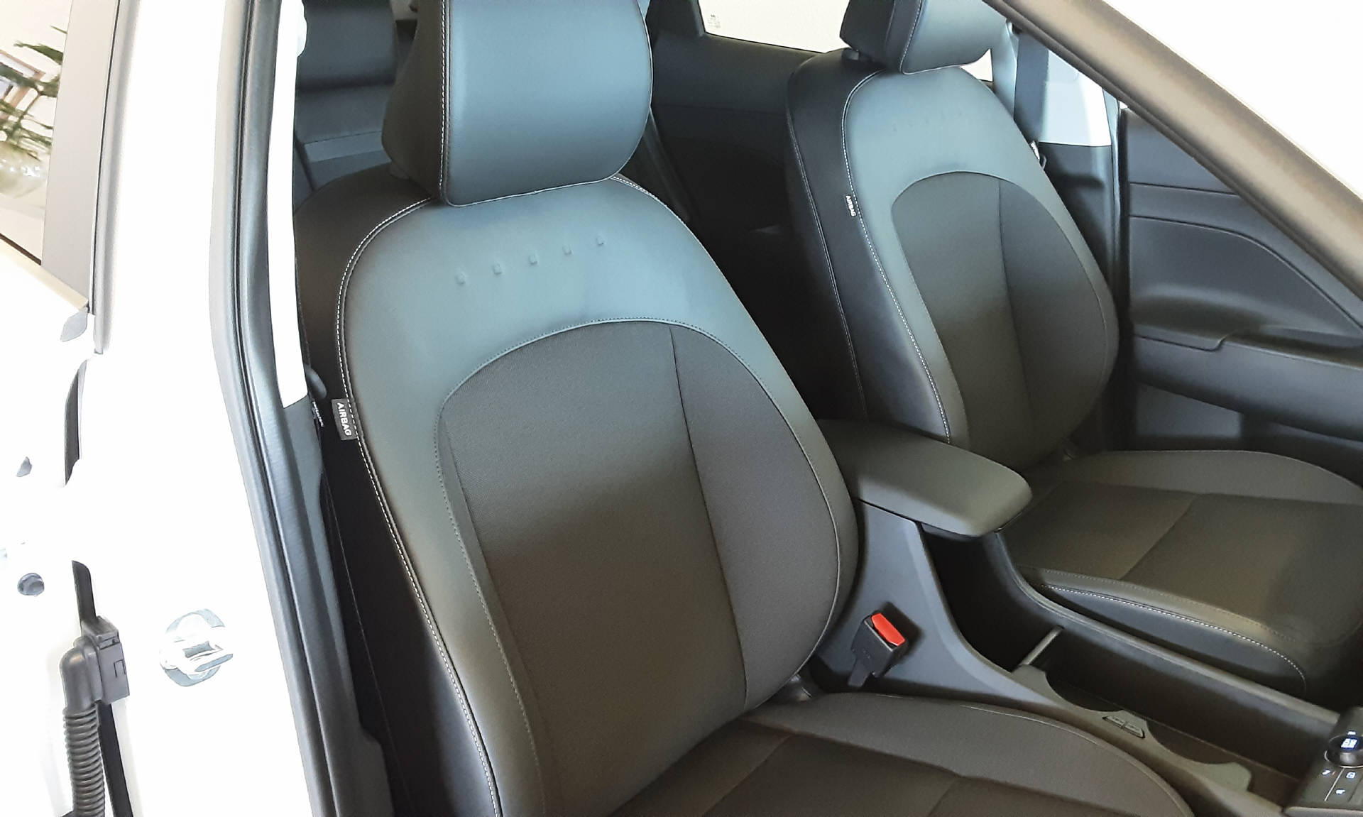 HYUNDAI Kona Electric Amplia-image-15