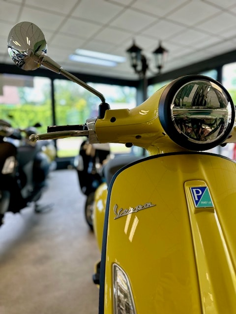PIAGGIO Vespa 125 Primavera Sport-image-4