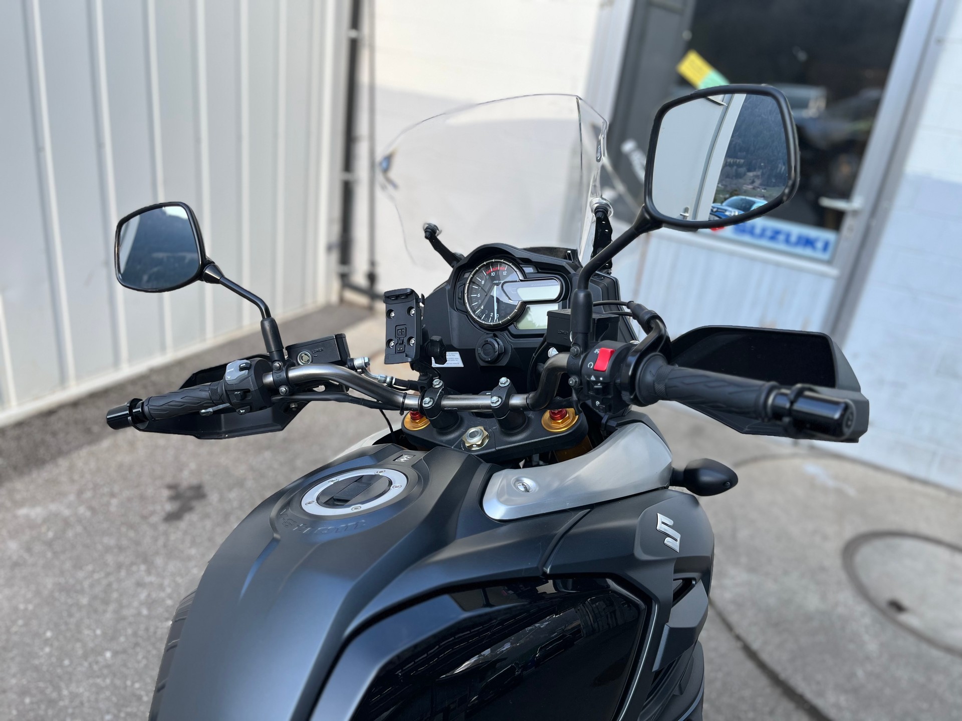 SUZUKI DL 800-image-6