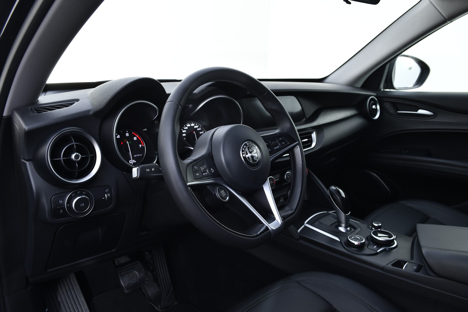 ALFA ROMEO Stelvio 2.0 Super Q4 Automatic-image-11