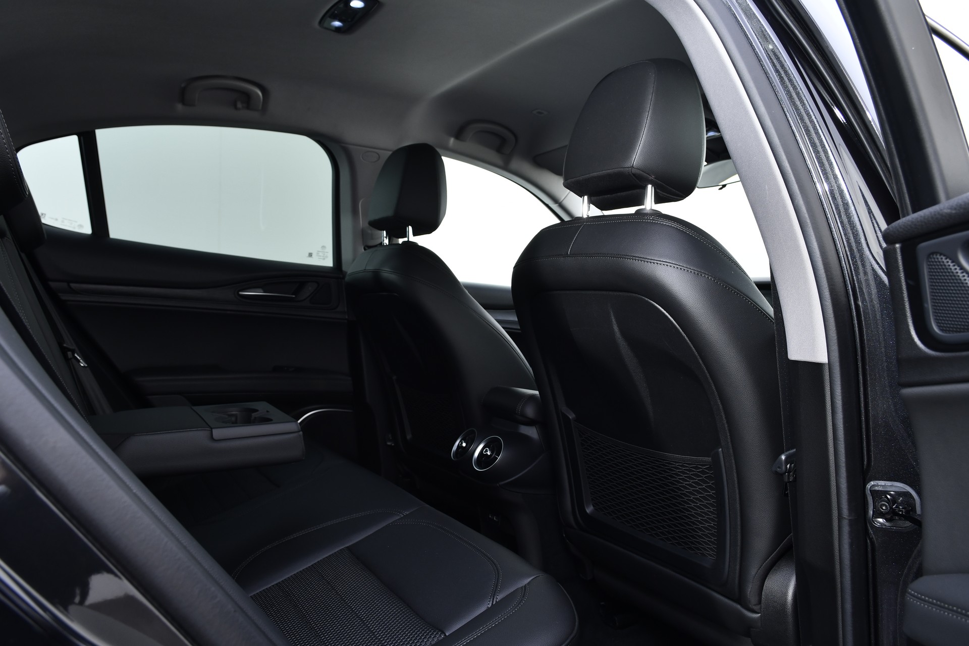 ALFA ROMEO Stelvio 2.0 Super Q4 Automatic-image-17