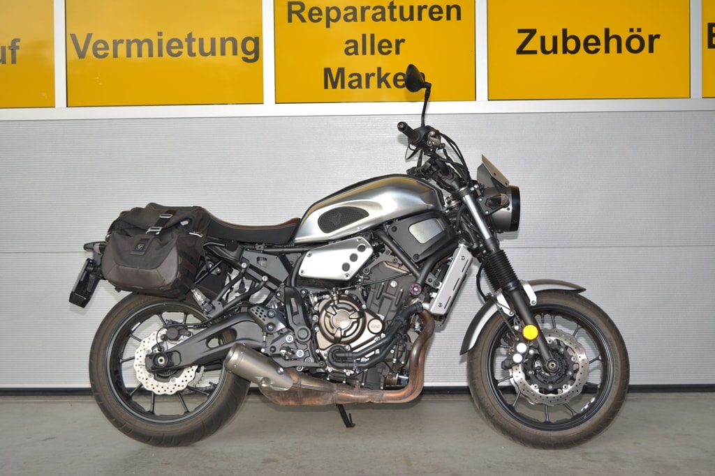 YAMAHA XSR 700-image-2