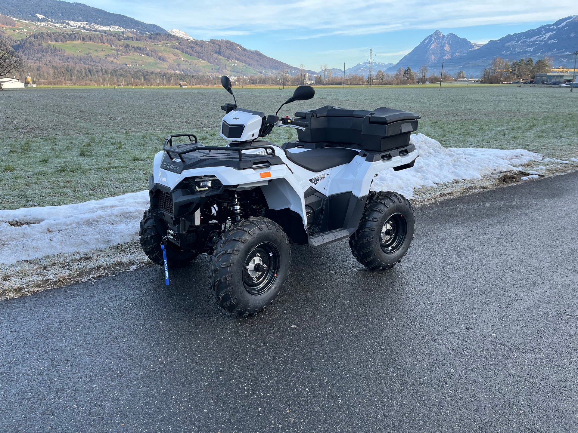 POLARIS 570