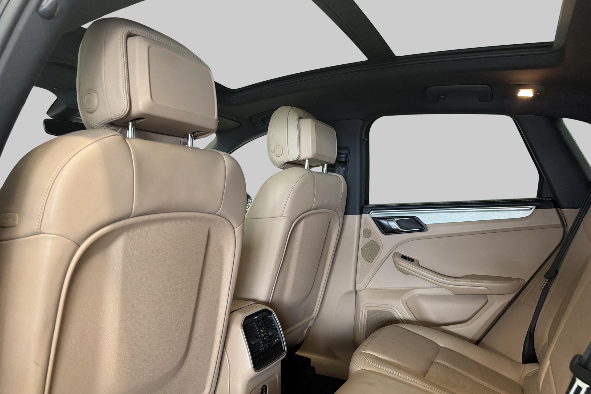 PORSCHE Macan S PDK-image-23