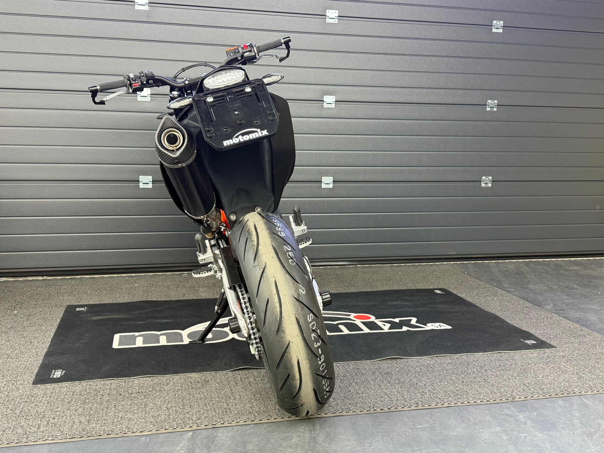 KTM 690 SMC R-image-3
