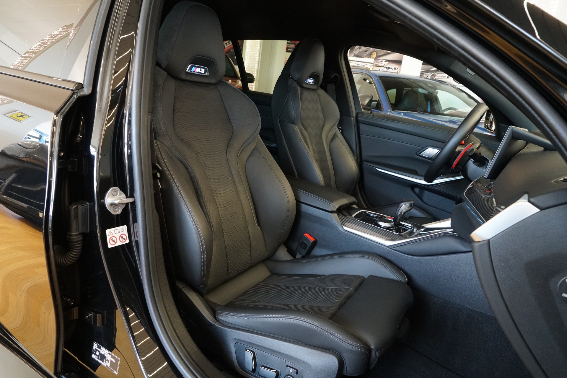 BMW M3 Touring xDrive Competition M-image-21
