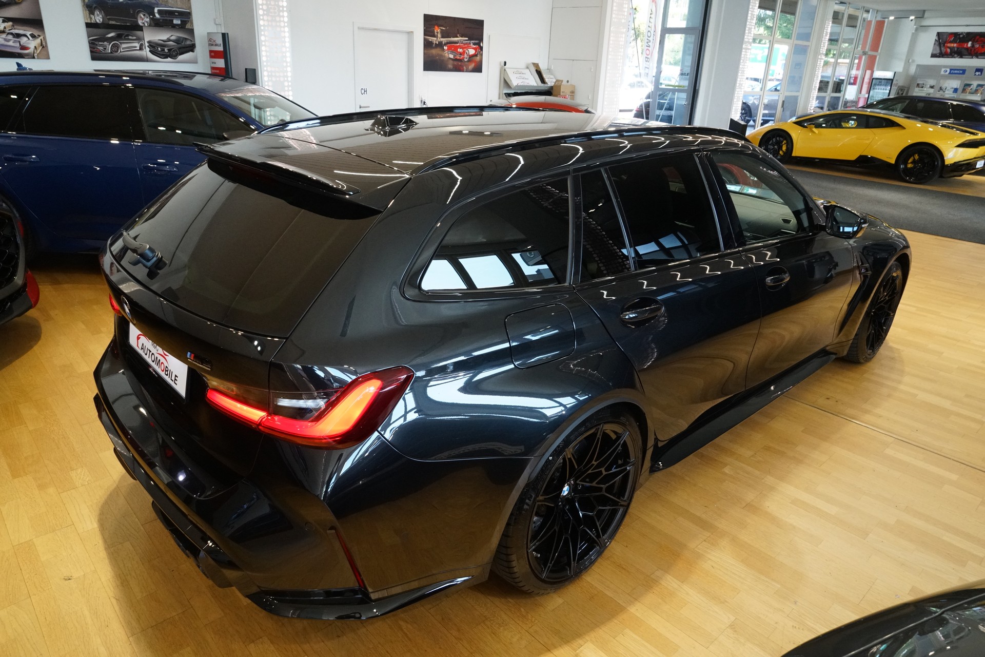 BMW M3 Touring xDrive Competition M-image-7
