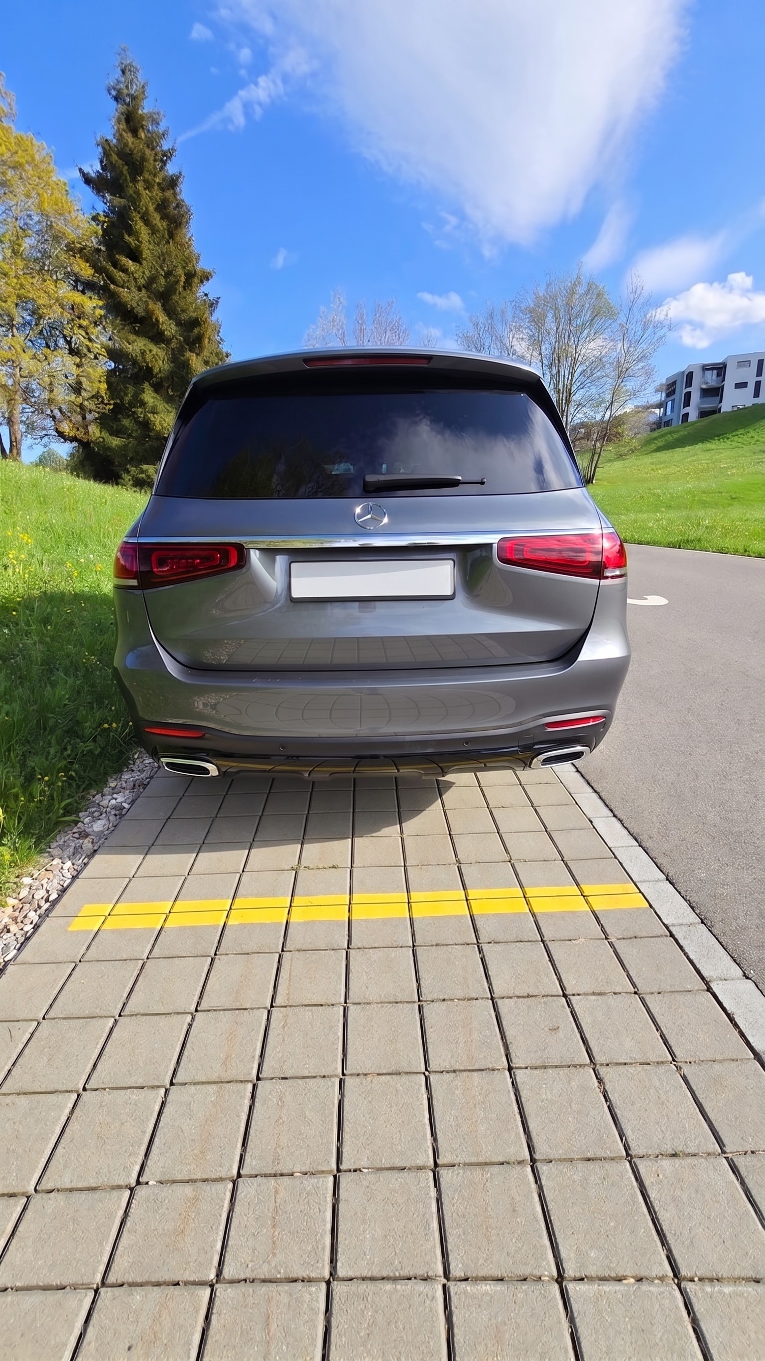MERCEDES-BENZ AMG Line 4MATIC | 7-Sitzer | Vollausstattung-image-1