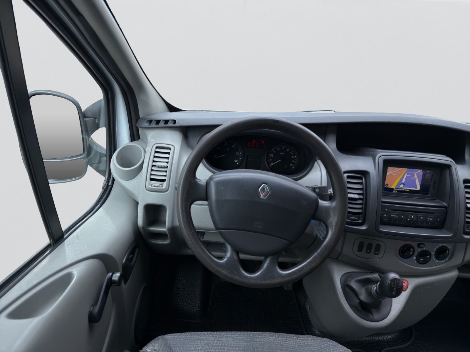 RENAULT Trafic 2.0 dCi 115 2.9t L2H2-image-15
