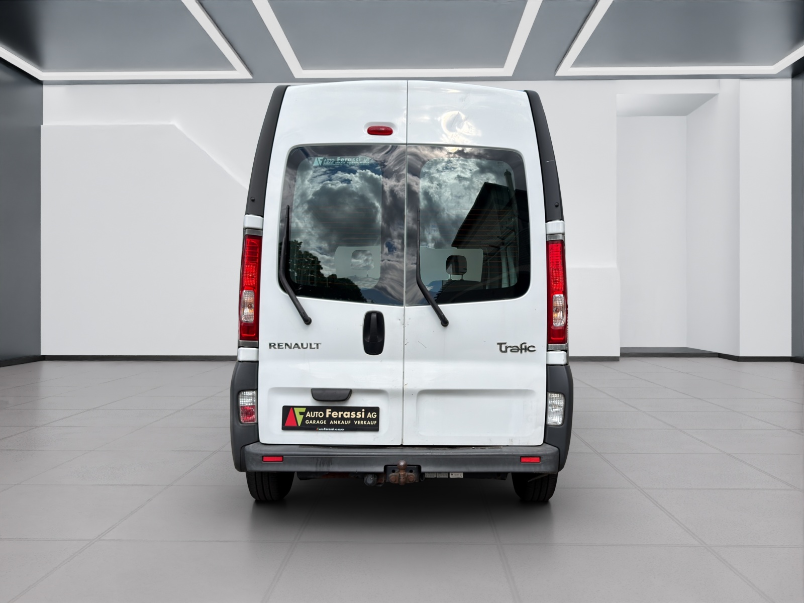 RENAULT Trafic 2.0 dCi 115 2.9t L2H2-image-4