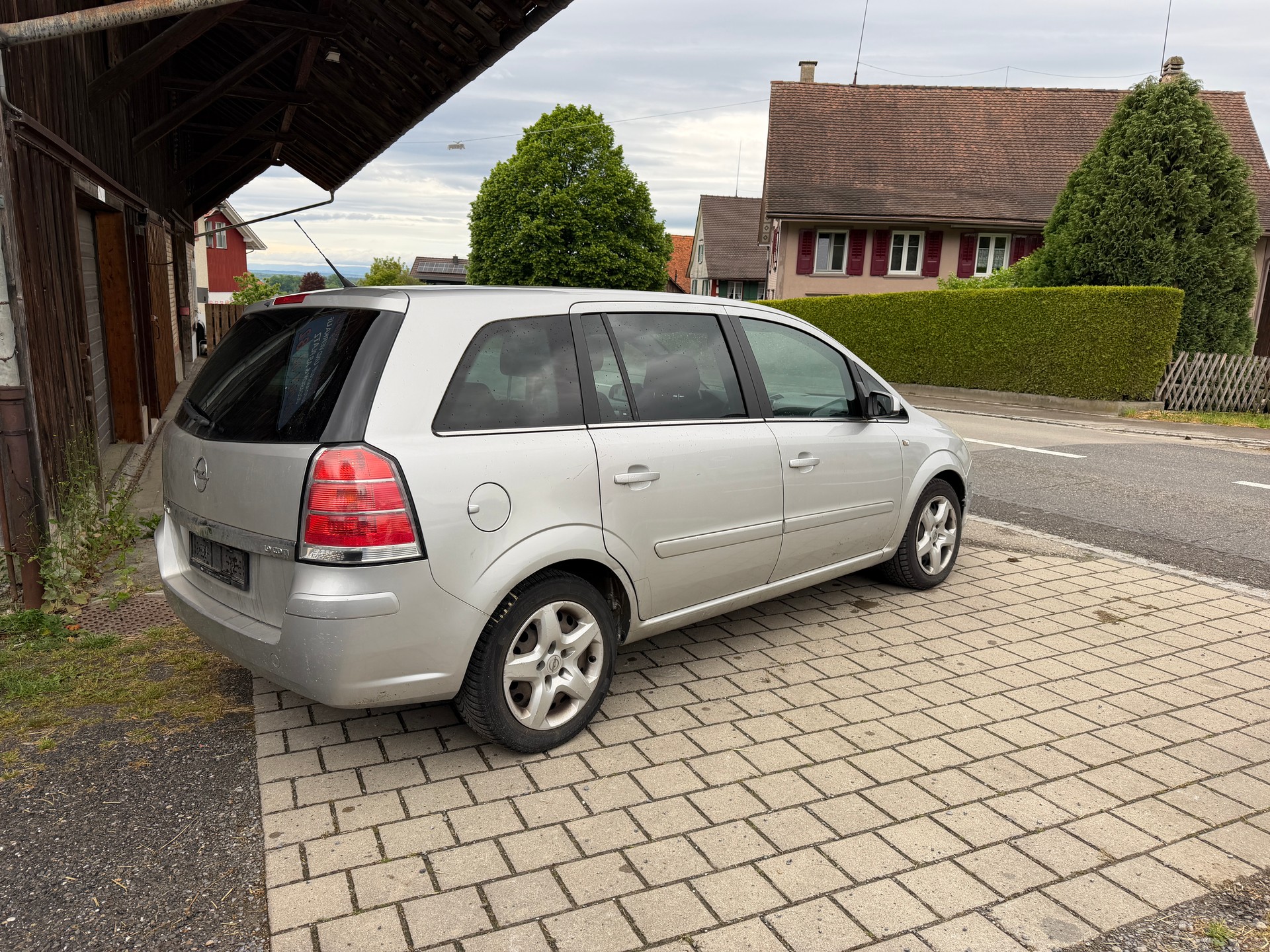 OPEL Zafira 1.9 CDTI Enjoy Automatic-image-6
