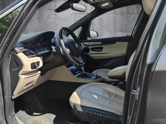 BMW 220d xDrive Gran T Luxury-image-5