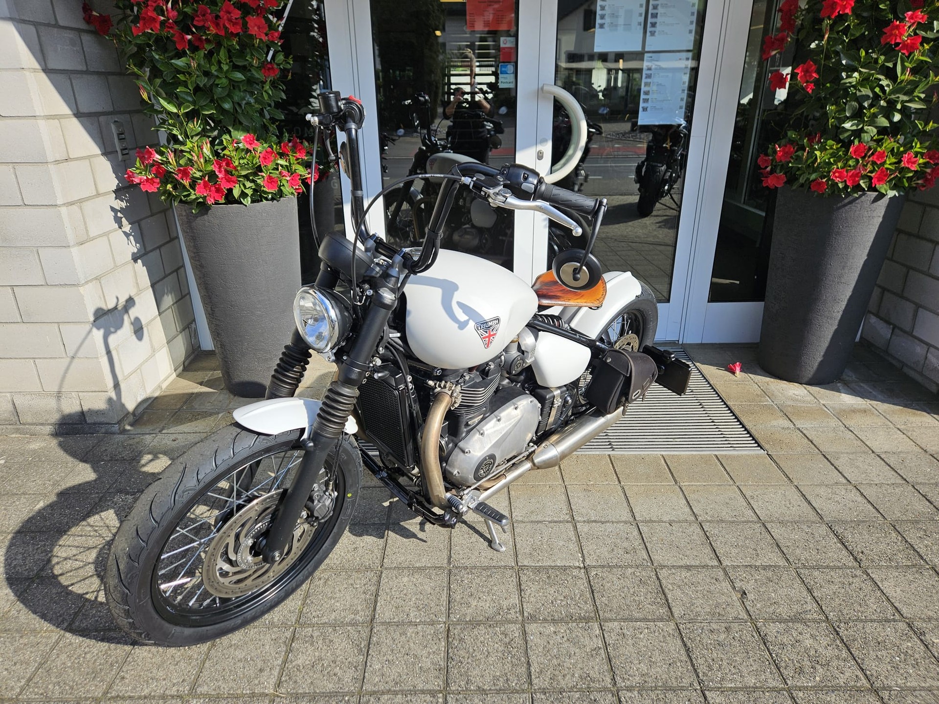 TRIUMPH Bonneville 1200 Bobber ABS-image-3