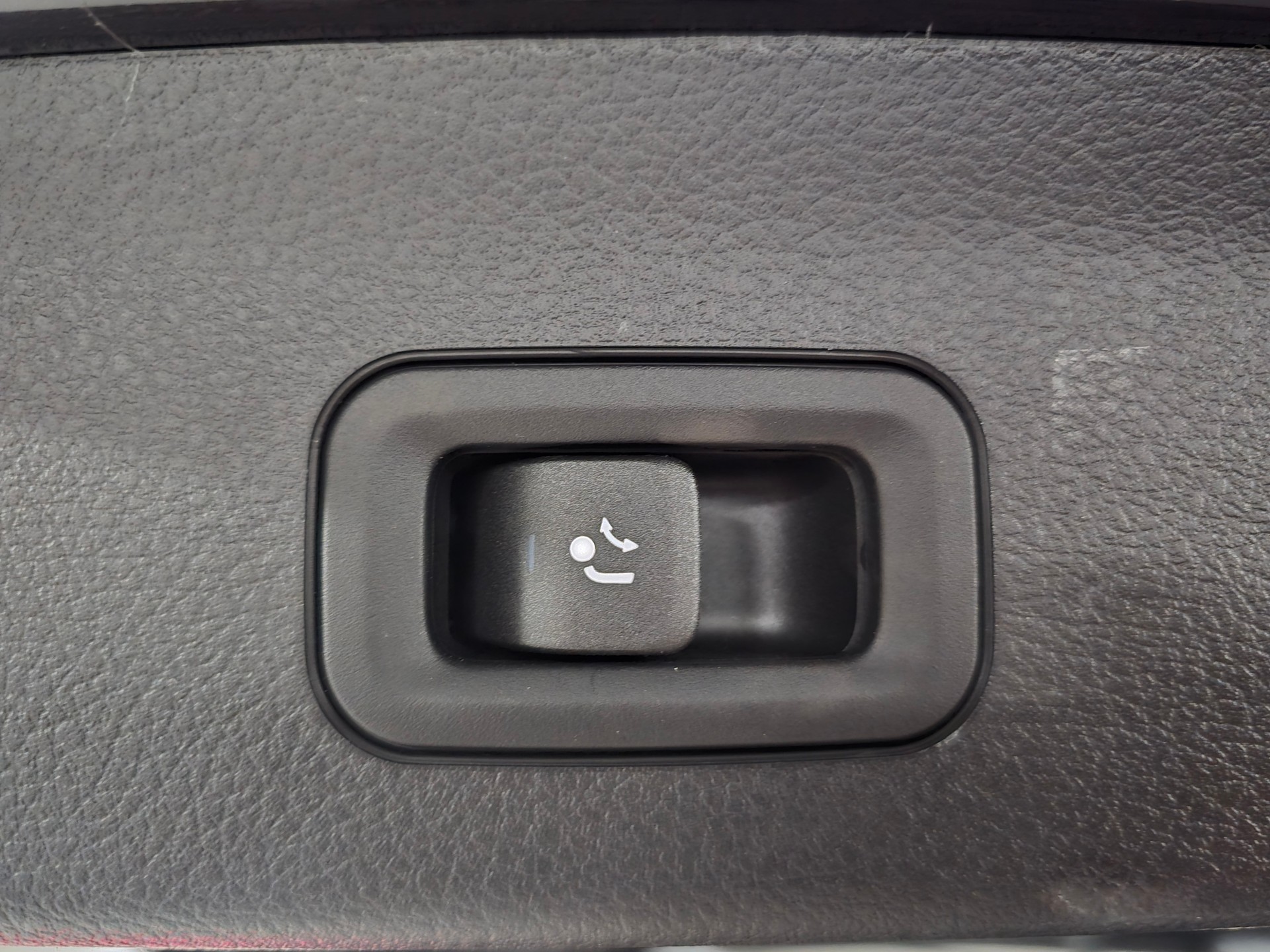 MERCEDES-BENZ GLS 580 4Matic AMG Line 9G-Tronic CH -Fahrzeug-image-29
