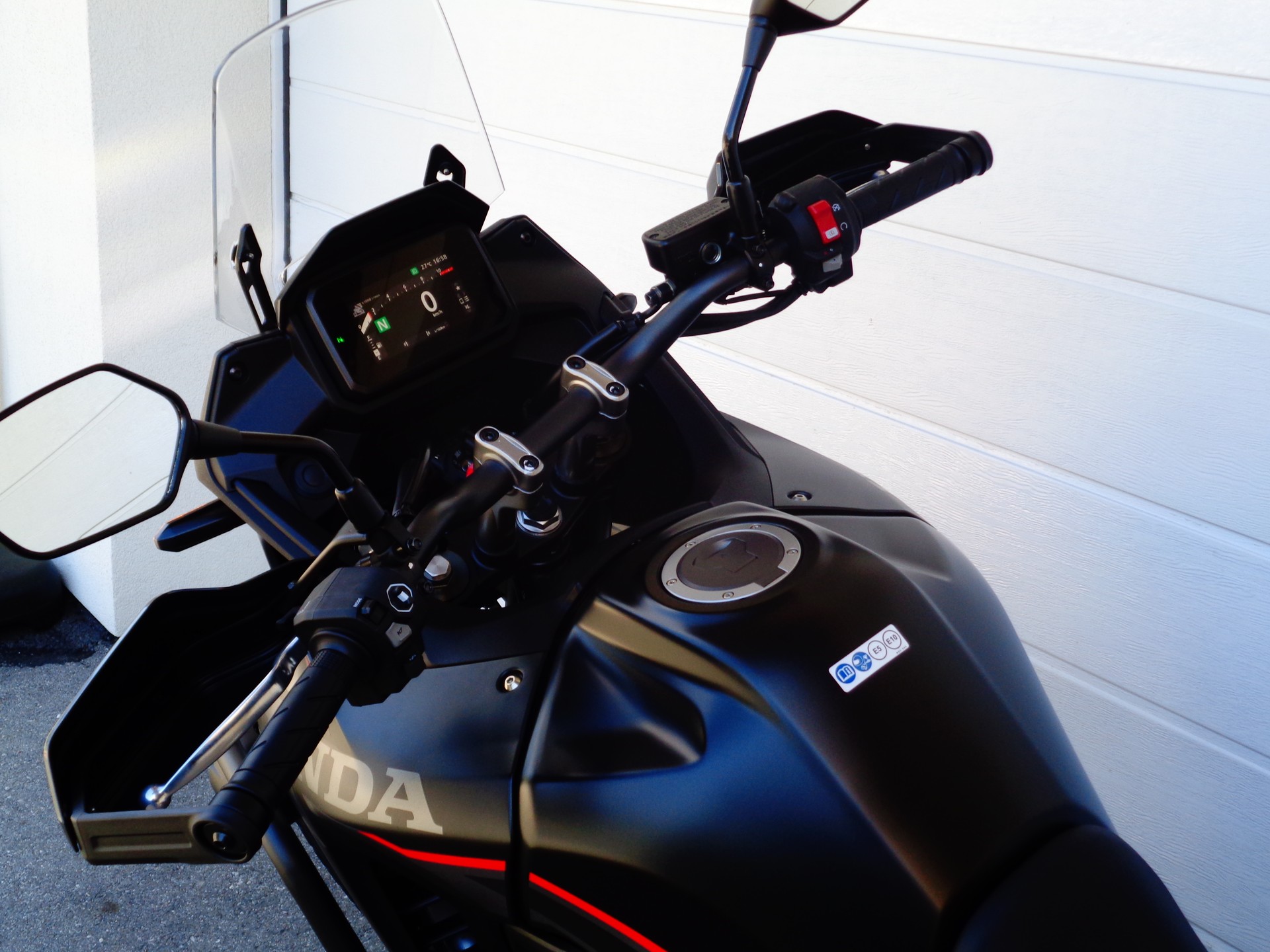 HONDA XL 750 Transalp E-Clutch-image-3