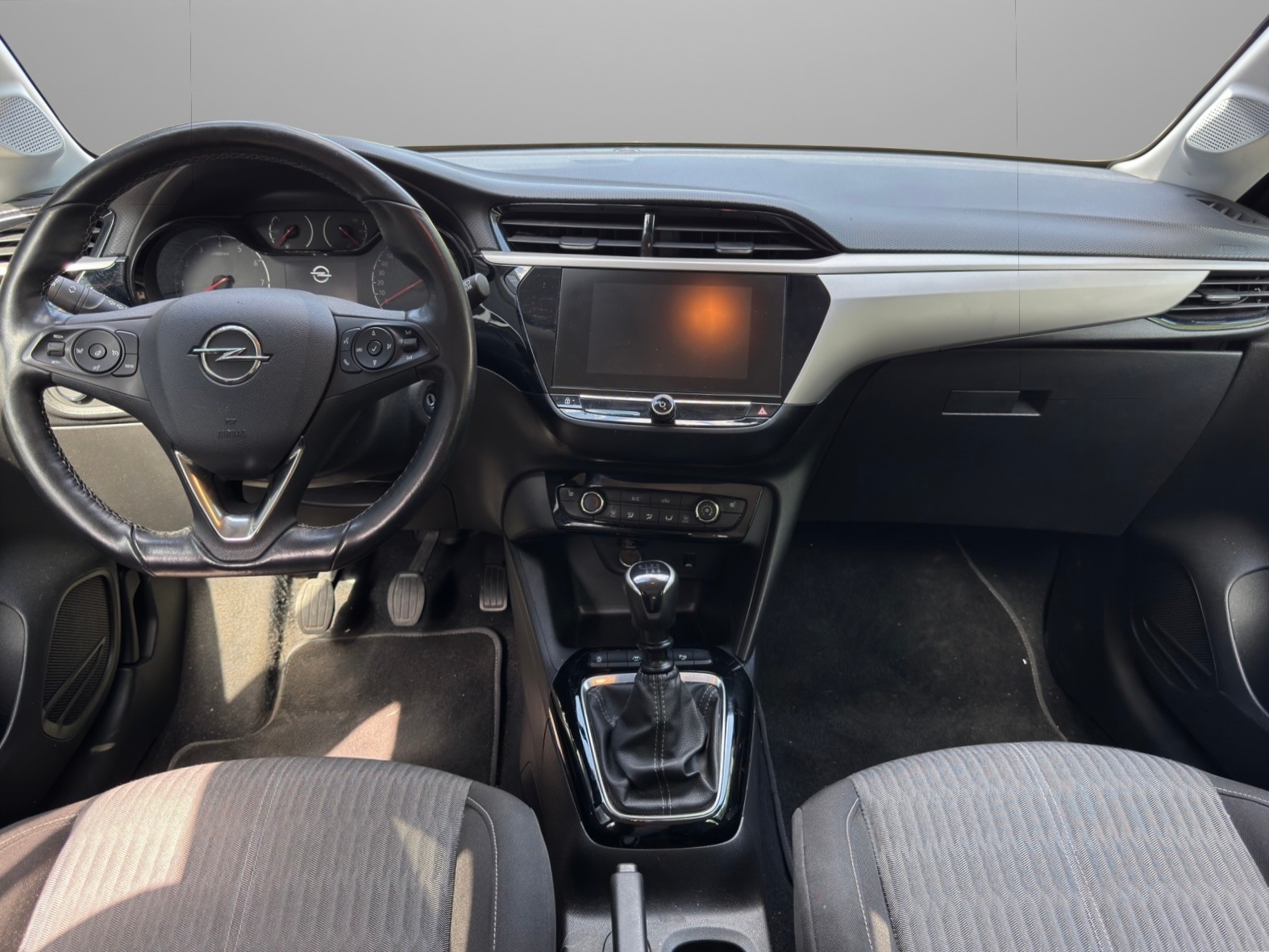 OPEL Corsa 1.2 TP Edition-image-8