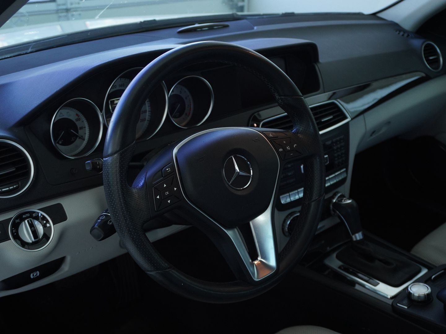 MERCEDES-BENZ C 350 Avantgarde 7G-Tronic-showroom-element-2