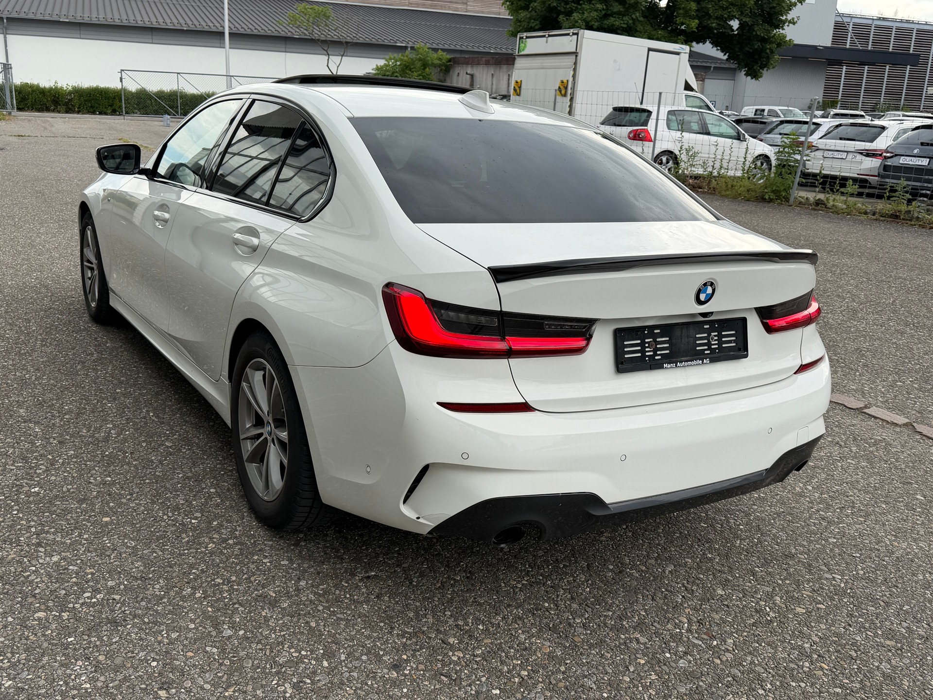 BMW 320d xDrive M Sport Steptronic-image-3