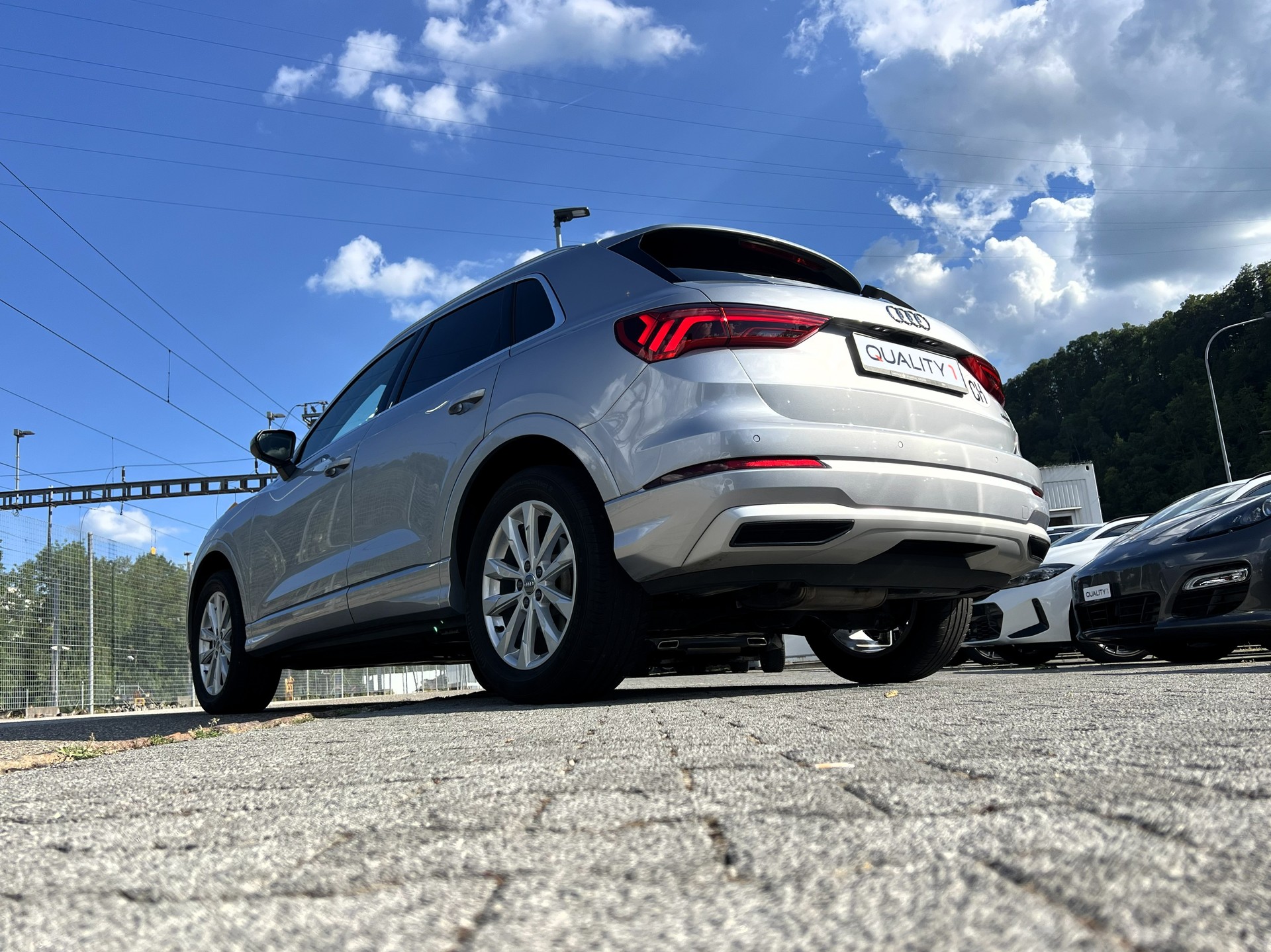 AUDI Q3 40 TDI advanced Attraction quattro S-tronic-image-9