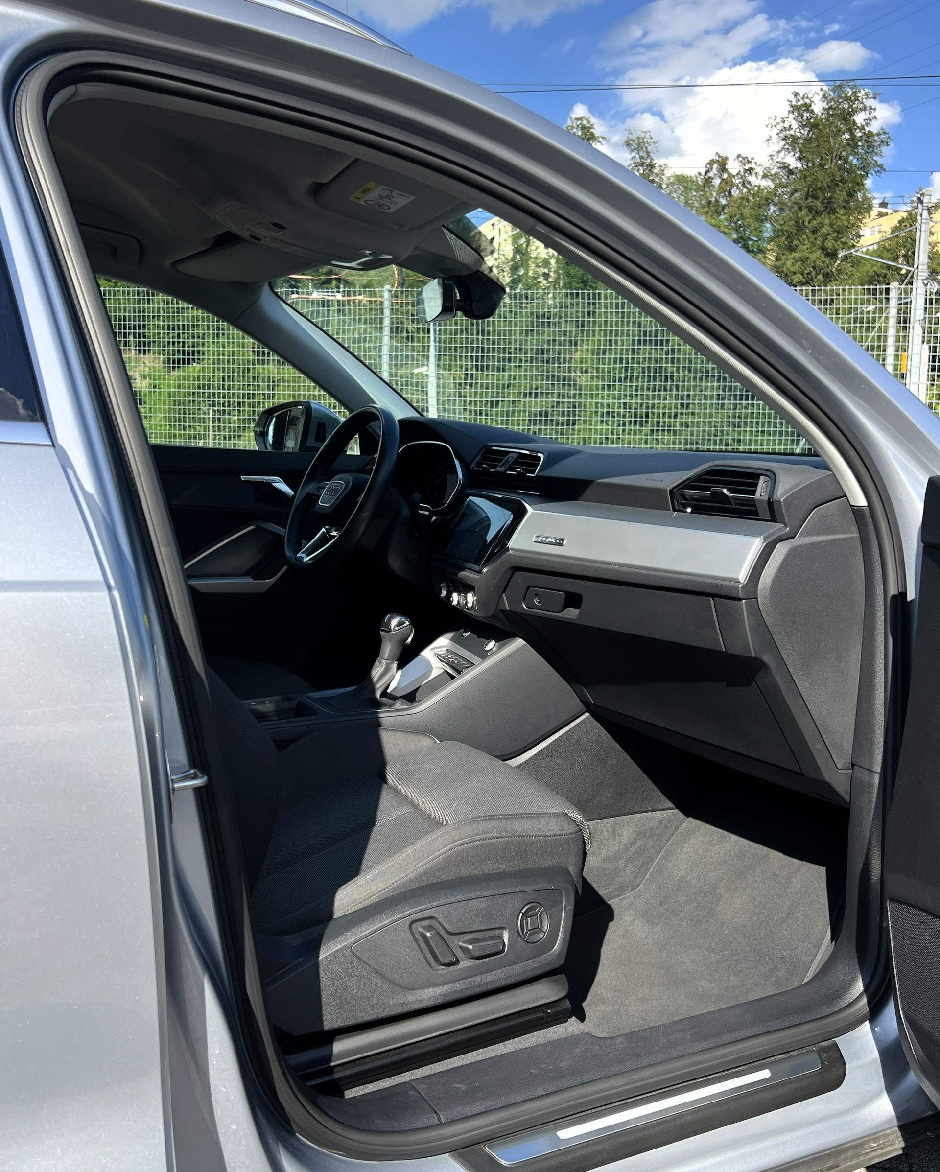 AUDI Q3 40 TDI advanced Attraction quattro S-tronic-image-14