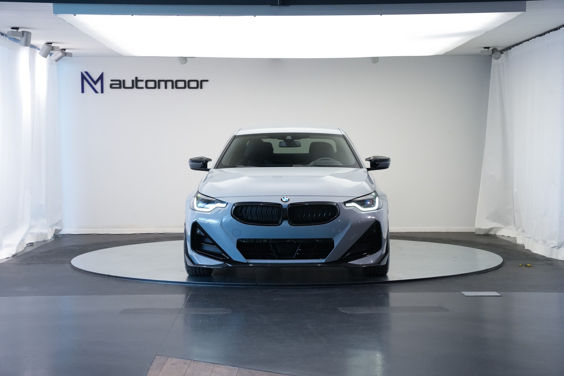 BMW M240i xDrive Steptronic *M Performance Kit* *Carbon*-showroom-element-1