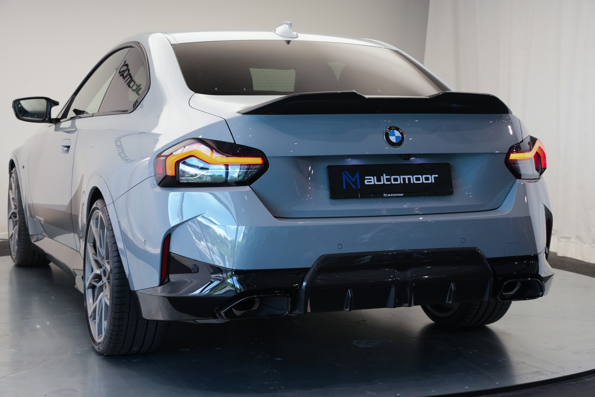 BMW M240i xDrive Steptronic *M Performance Kit* *Carbon*-image-37
