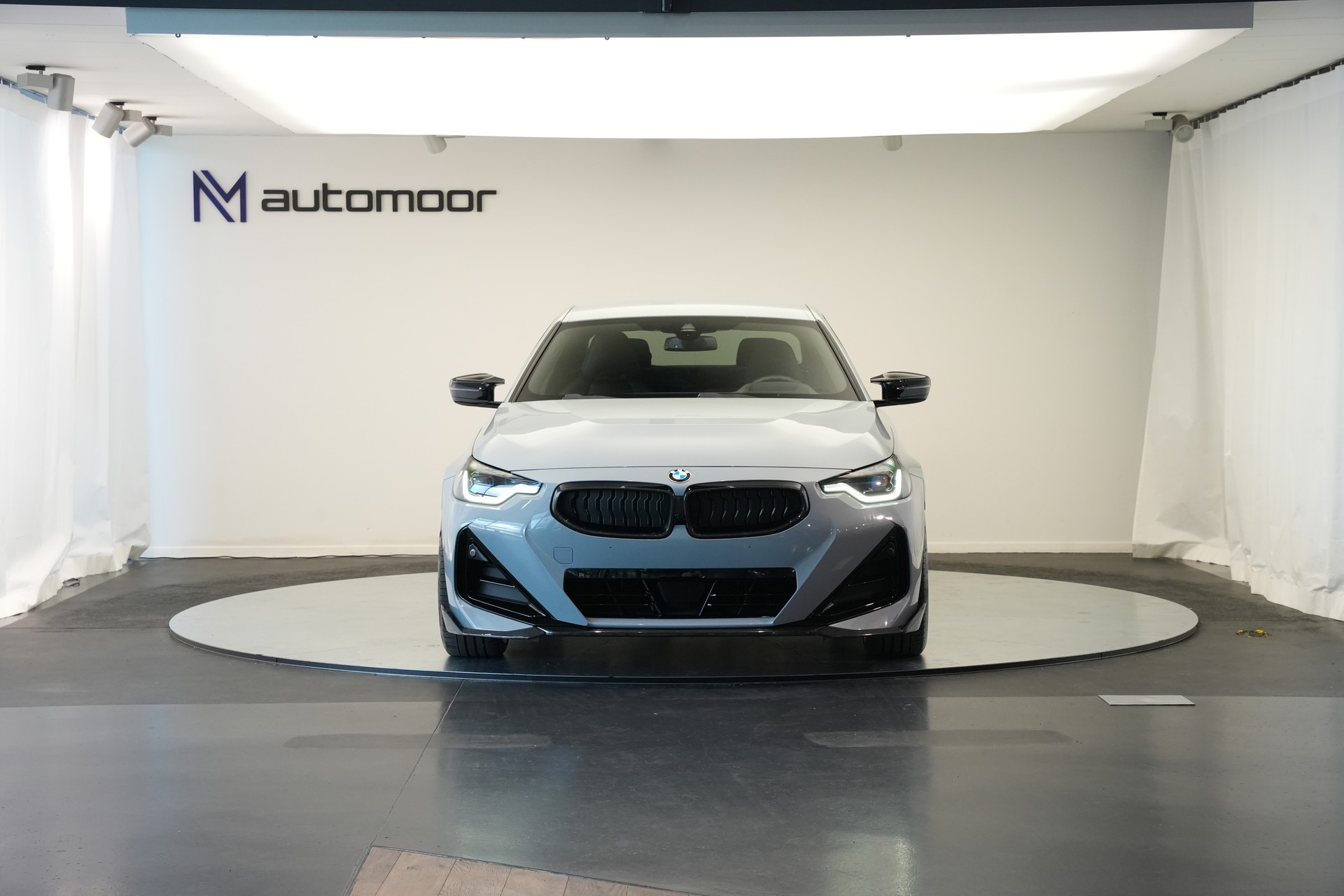 BMW M240i xDrive Steptronic *M Performance Kit* *Carbon*-showroom-element-1
