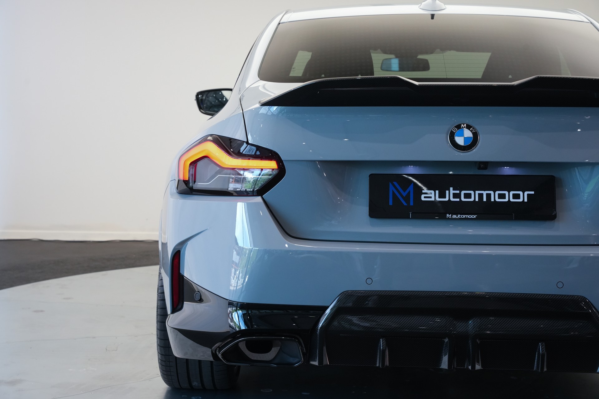 BMW M240i xDrive Steptronic *M Performance Kit* *Carbon*-image-36