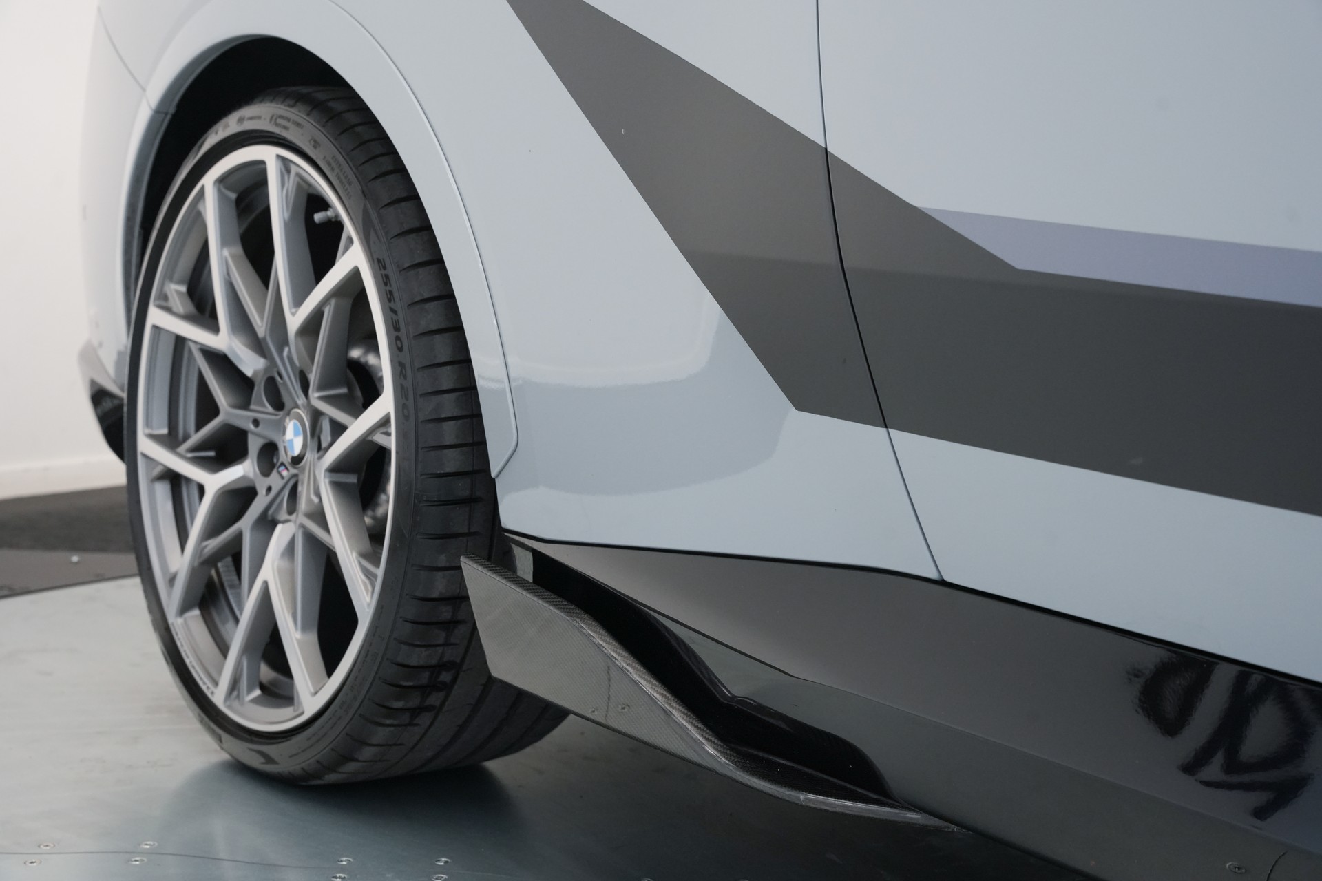 BMW M240i xDrive Steptronic *M Performance Kit* *Carbon*-image-47