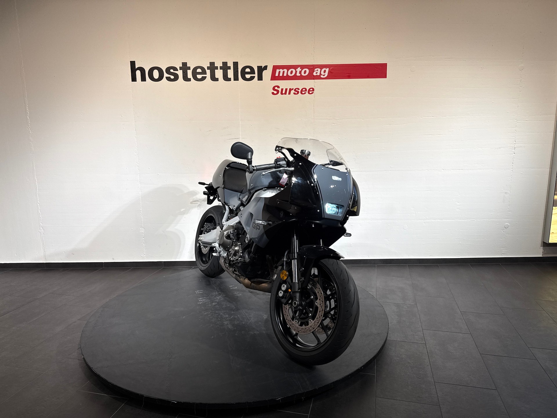 YAMAHA XSR 900 GP ABS-showroom-element-3