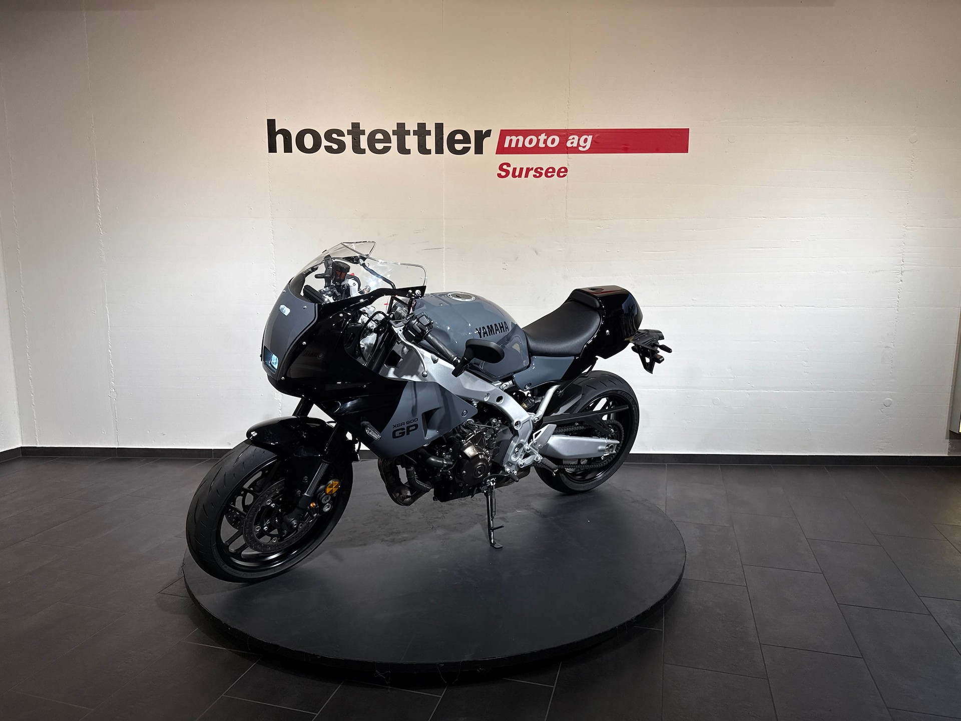 YAMAHA XSR 900 GP ABS-showroom-element-2