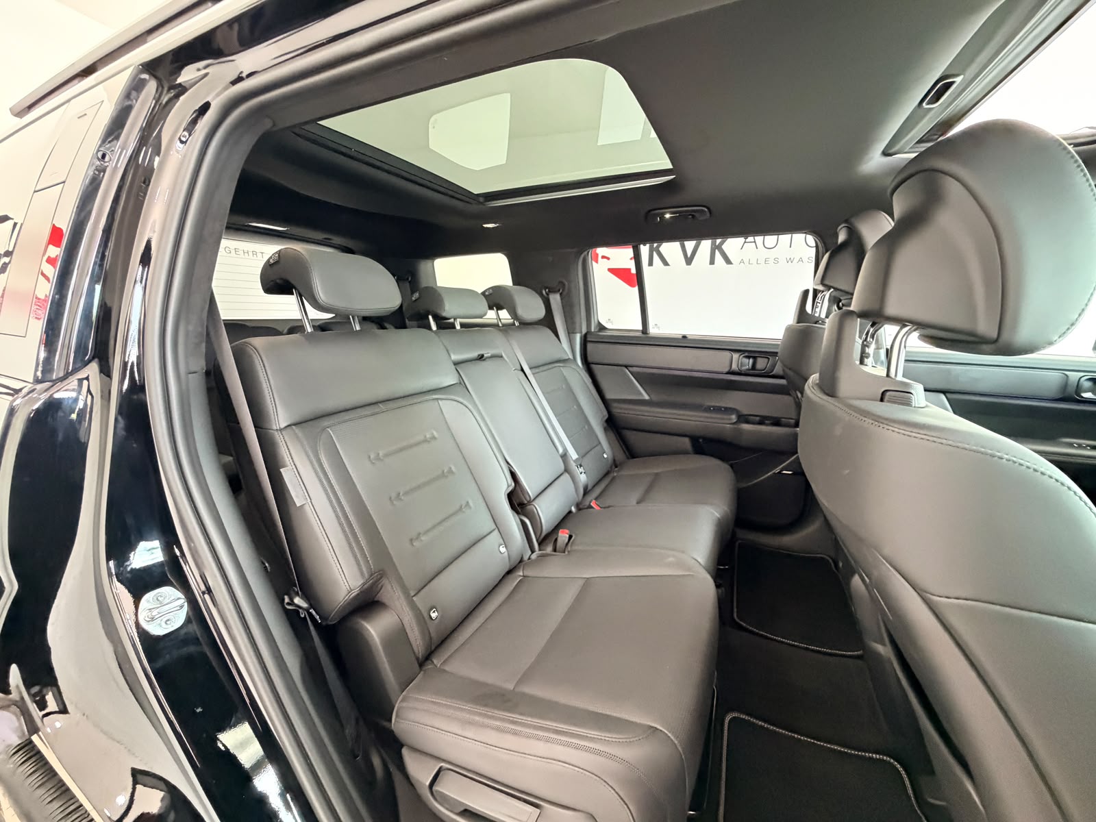 HYUNDAI Santa Fe 1.6 T-GDi HEV Calligraphy 4WD Automatic*7 Plätzer*Vollaustattung*5 Jahre Werksgarantie*CH Fahrzeug*-image-29