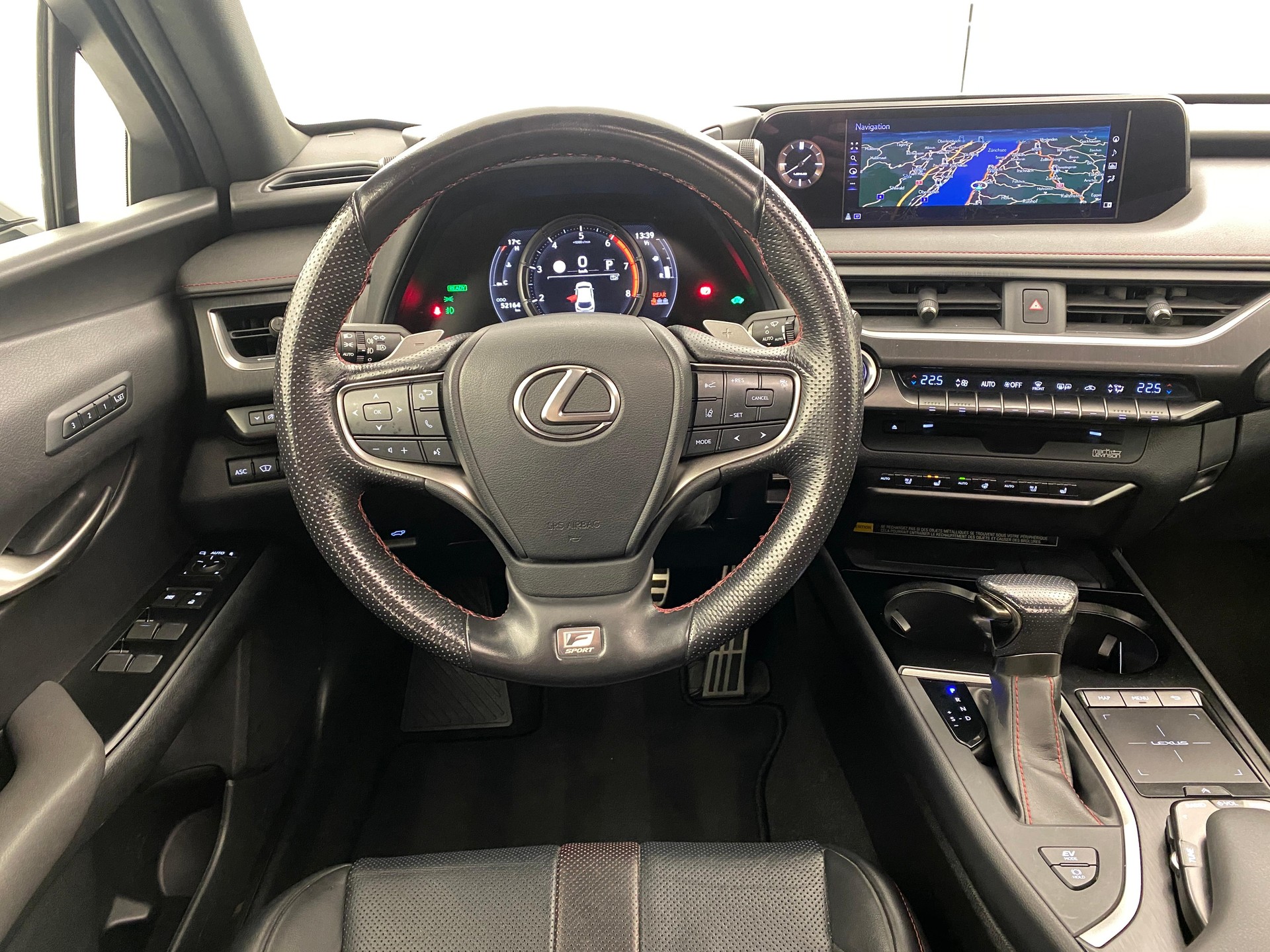 LEXUS UX 250h F-Sport-image-8