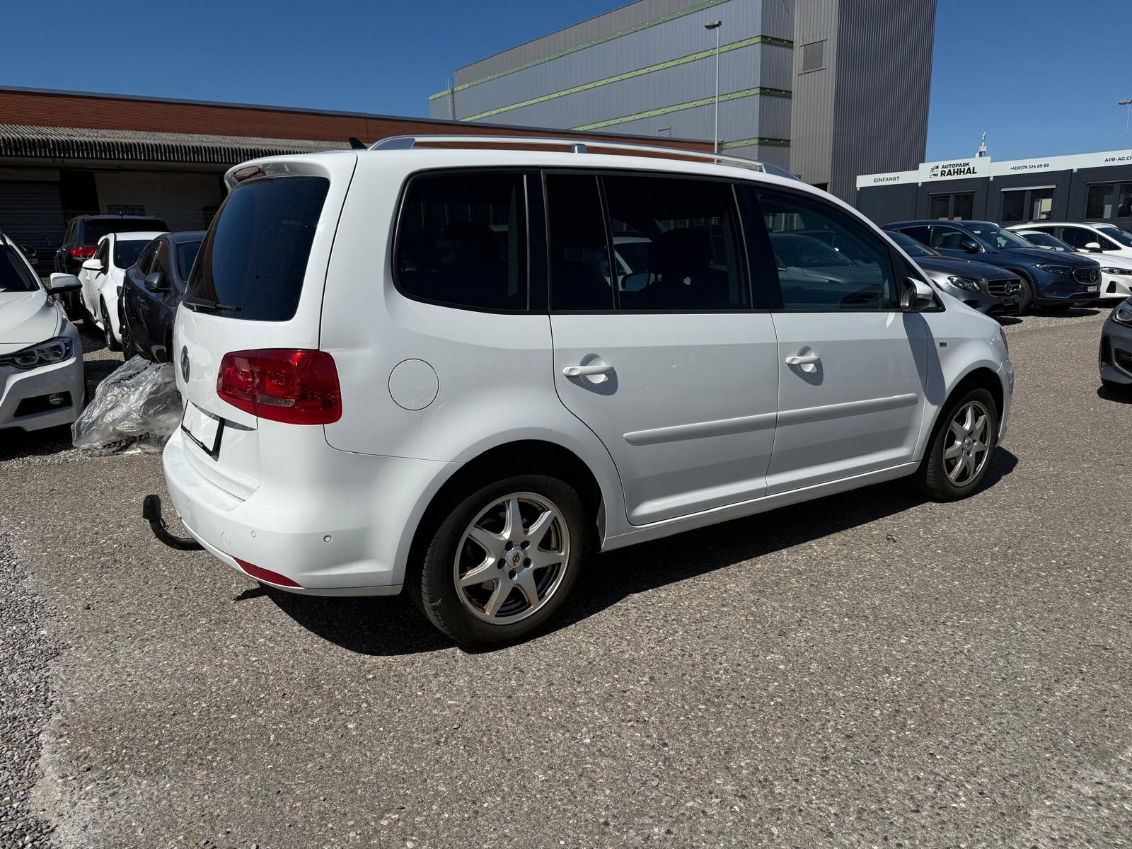 VW Touran 1.4 TSI 140 Trendline-image-6