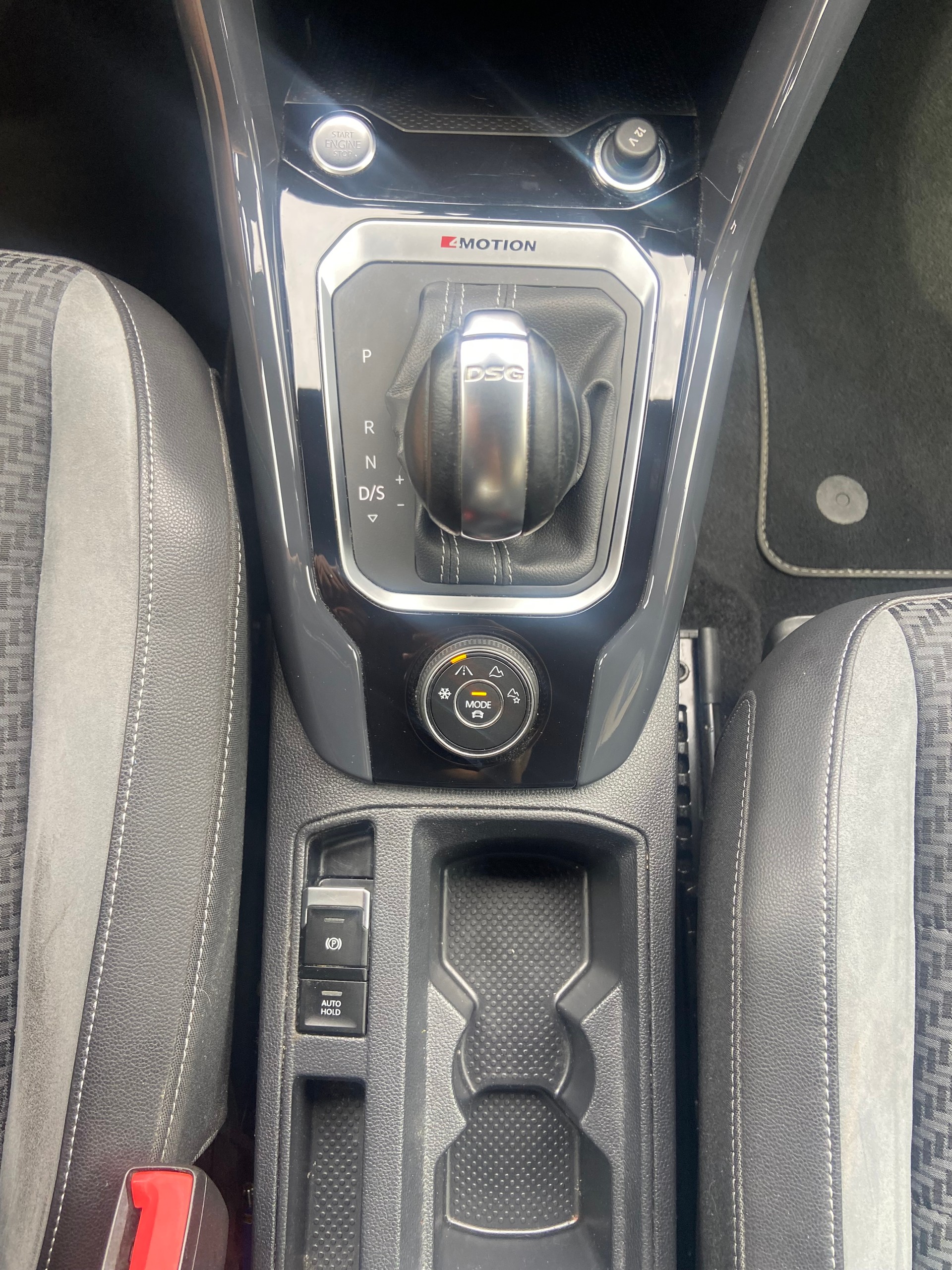 VW T-Roc 2.0 TSI Sport DSG 4Motion-image-12