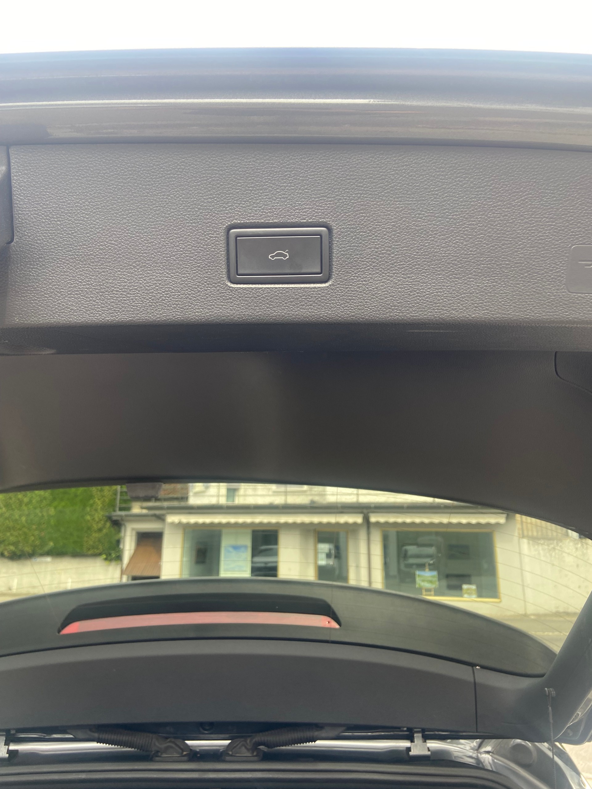 VW T-Roc 2.0 TSI Sport DSG 4Motion-image-16