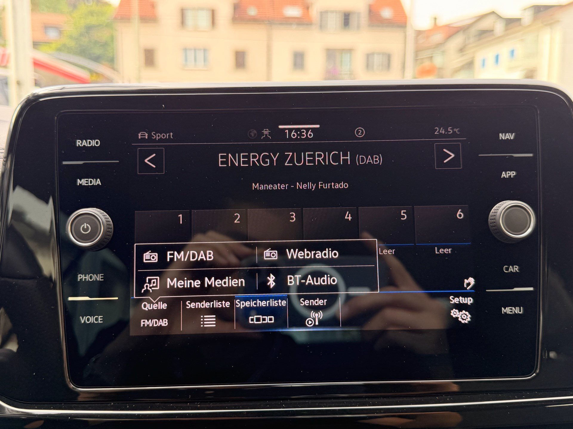 VW T-Roc CABRIOLET 1.5 TSI 150PS R-LINE *** KARMANN EDITION & 5 JAHRE VW WERKSGARANTIE ***-image-18