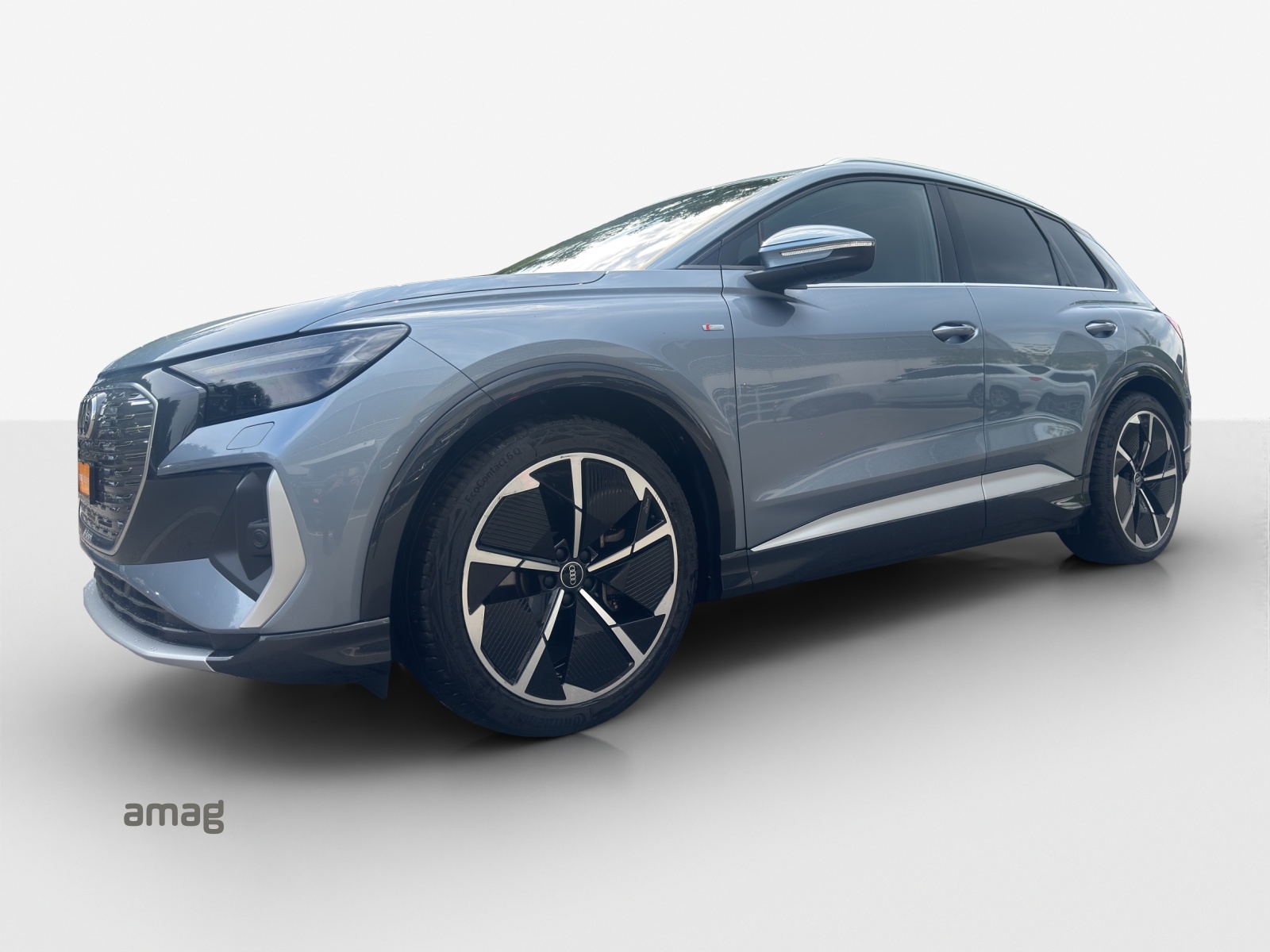 AUDI Q4 e-tron 50 quattro