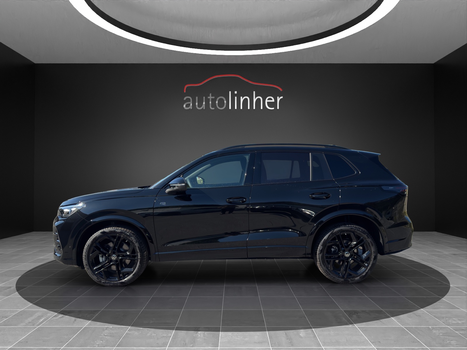VW Tiguan 2.0 TDI SCR R-Line 4Motion DSG-showroom-element-1