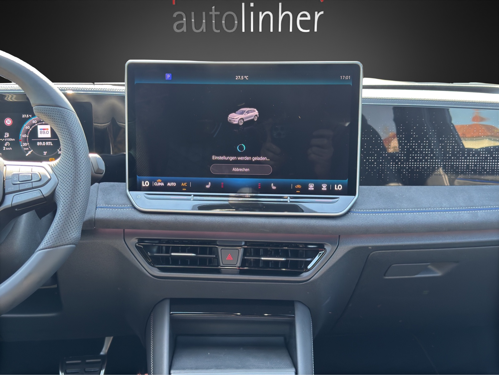 VW Tiguan 2.0 TDI SCR R-Line 4Motion DSG-image-11