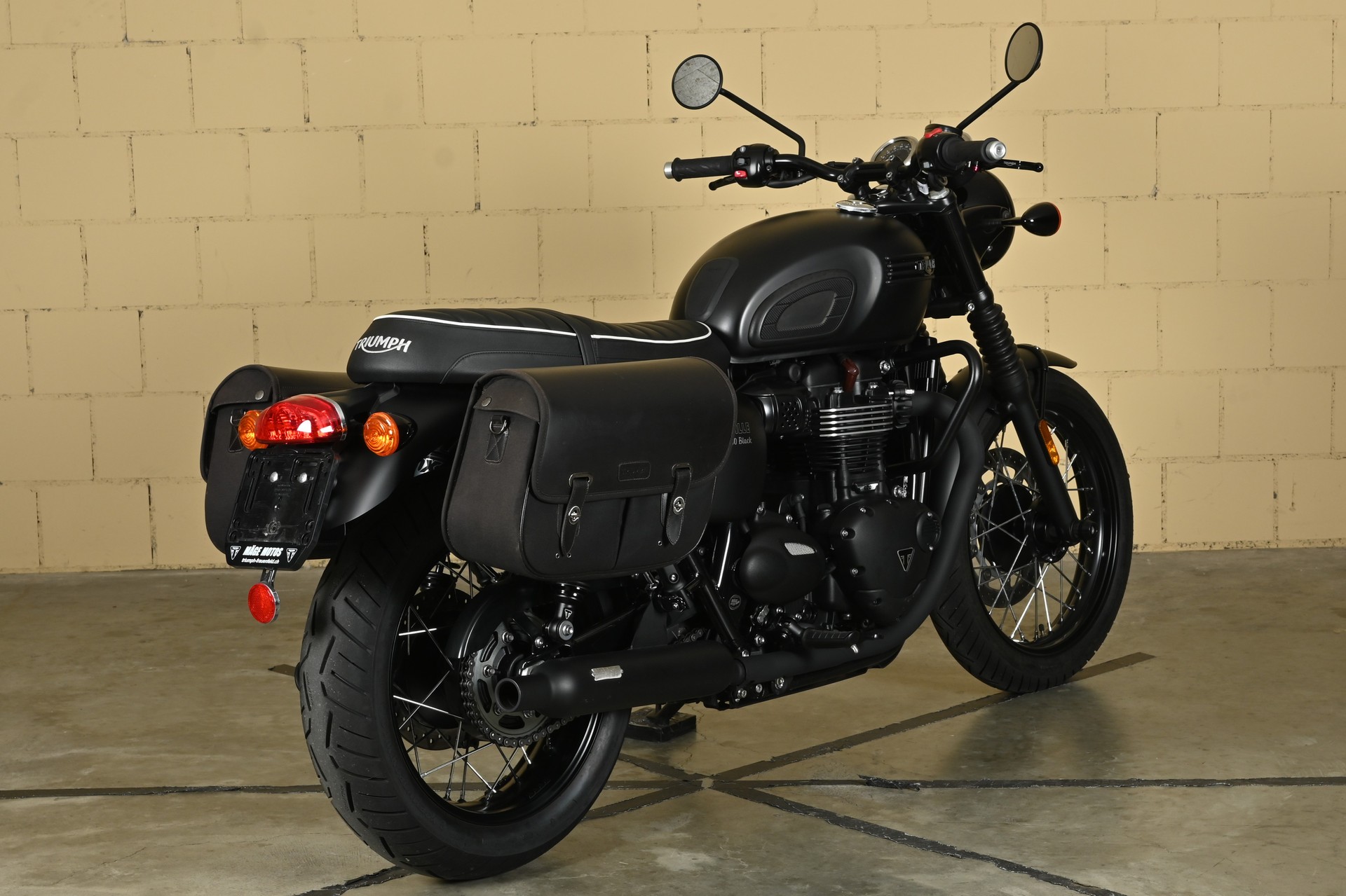 TRIUMPH Bonneville 900 T 100 ABS-image-5