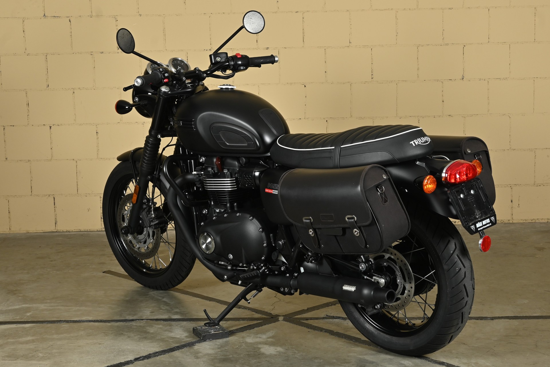 TRIUMPH Bonneville 900 T 100 ABS-image-4