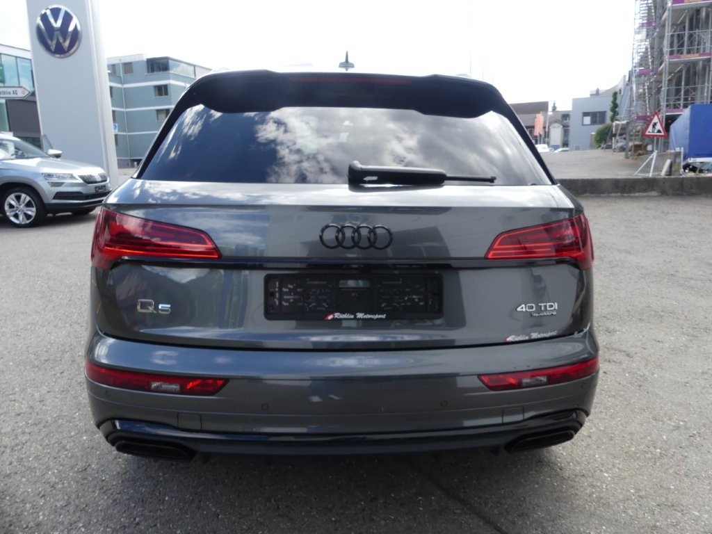 AUDI Q5 40 TDI Black Edition quattro S-tronic-showroom-element-2