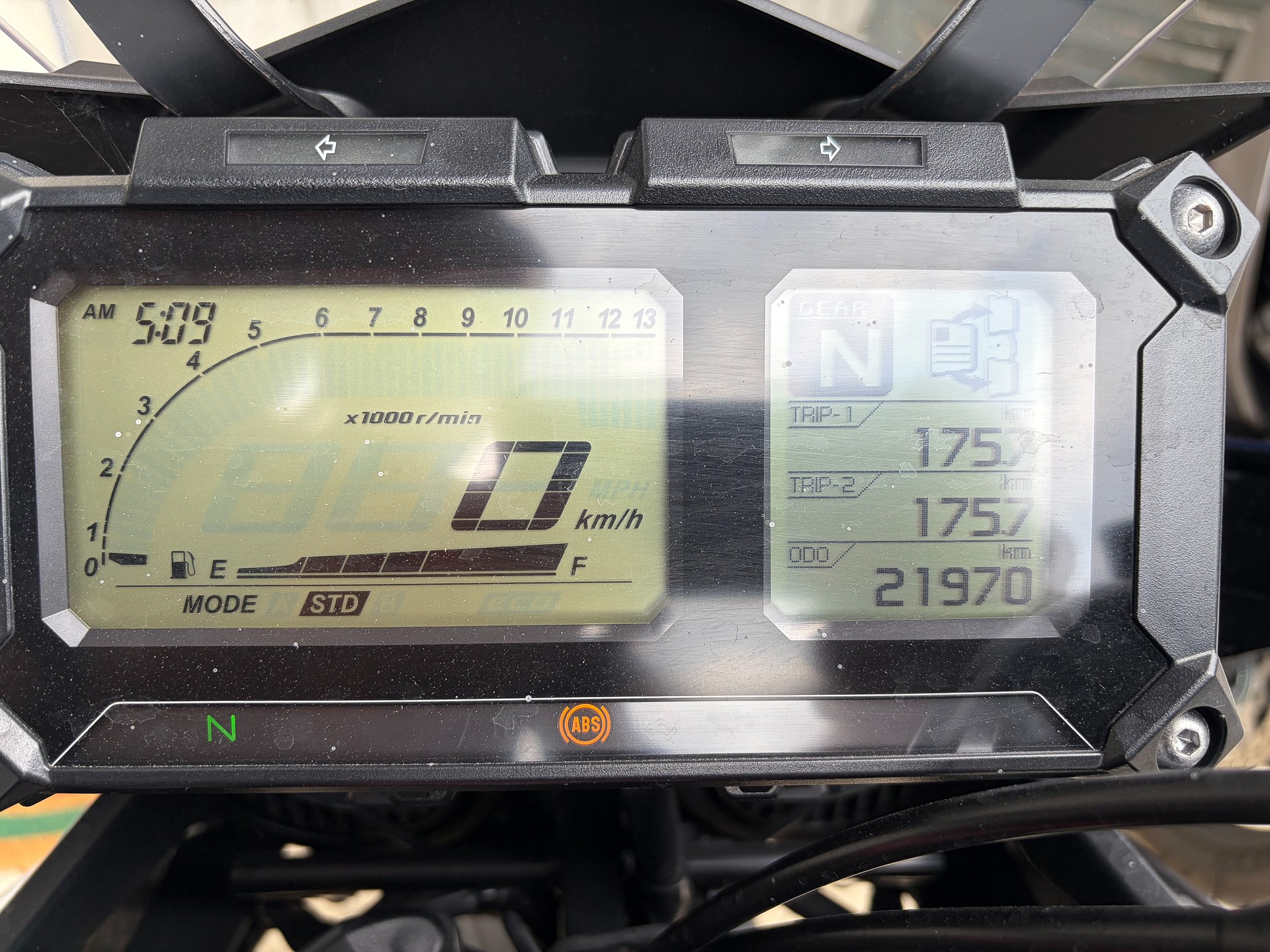YAMAHA MT-09 ABS-image-4