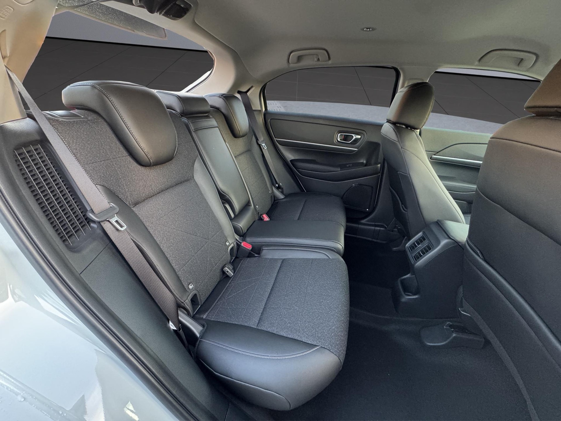 HONDA HR-V 1.5 i-MMD Advance-image-11
